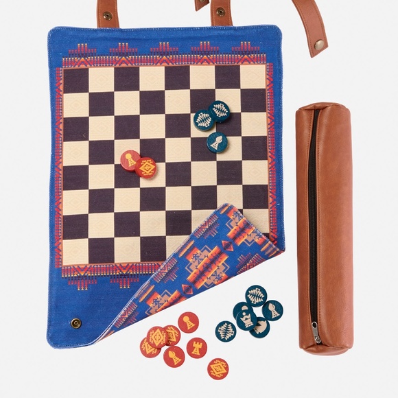 Pendleton Chess & Checkers Travel Pack Roll-Up Game Camping Chief Joseph Blanket - Picture 3 of 7